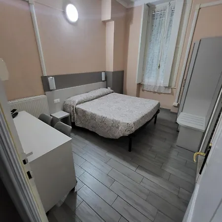 Barone Hotel *